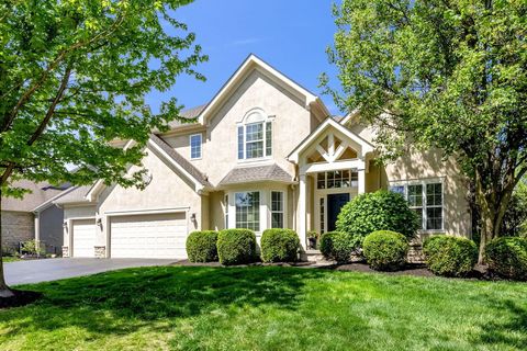 Photo of 3203 Mccammon Chase Drive, Lewis Center, OH 43035 (MLS # 226012855)