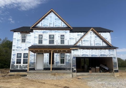 Photo of 8352 Tranquil Trail, Pickerington, OH 43147 (MLS # 226005335)