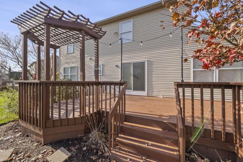 Tiny photo for 826 Elgin Circle, Pickerington, OH 43147 (MLS # 225044498)