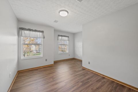 Tiny photo for 826 Elgin Circle, Pickerington, OH 43147 (MLS # 225044498)