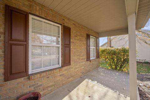 Tiny photo for 826 Elgin Circle, Pickerington, OH 43147 (MLS # 225044498)