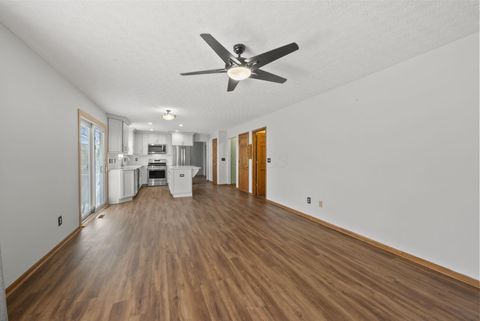 Tiny photo for 826 Elgin Circle, Pickerington, OH 43147 (MLS # 225044498)