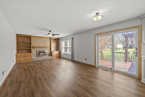 Tiny photo for 826 Elgin Circle, Pickerington, OH 43147 (MLS # 225044498)