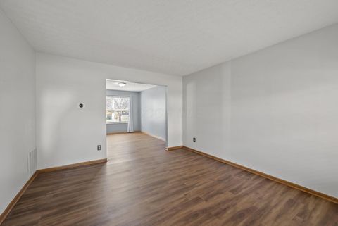 Tiny photo for 826 Elgin Circle, Pickerington, OH 43147 (MLS # 225044498)