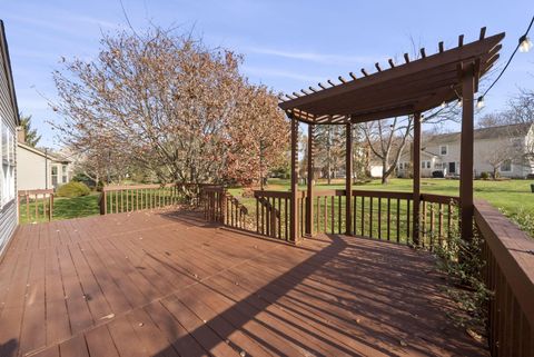 Tiny photo for 826 Elgin Circle, Pickerington, OH 43147 (MLS # 225044498)