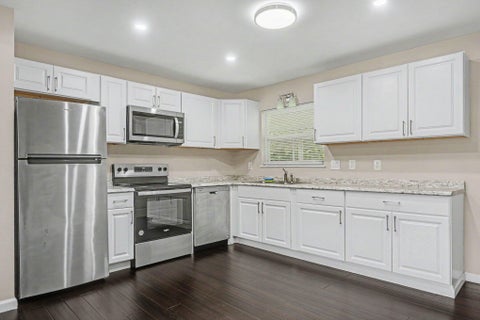 Tiny photo for 5015 Fullerton Drive, Columbus, OH 43232 (MLS # 226035389)