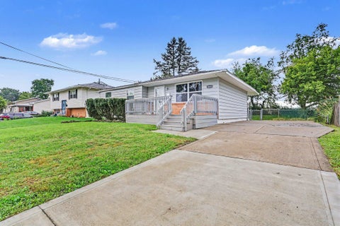 Tiny photo for 5015 Fullerton Drive, Columbus, OH 43232 (MLS # 226035389)