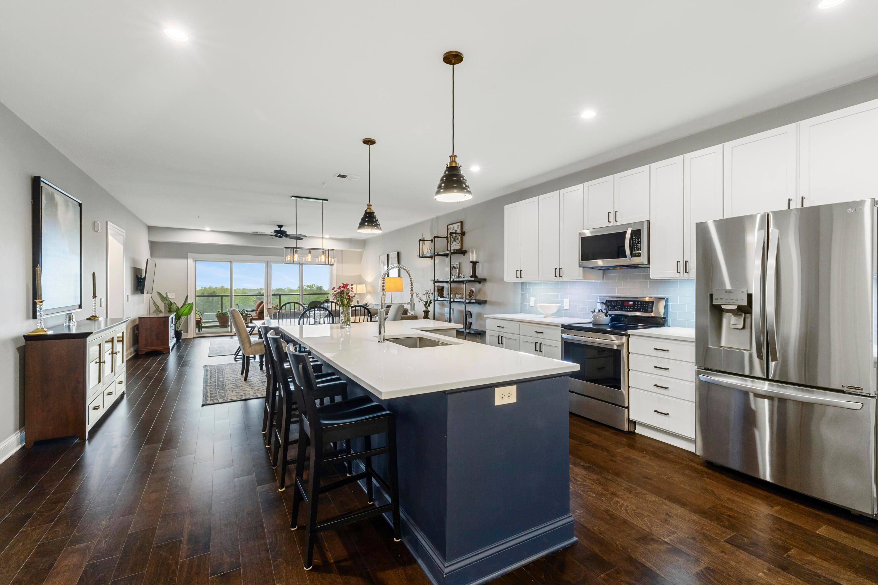 5317 Highpointe Lakes Drive #404, Westerville, Ohio image 1