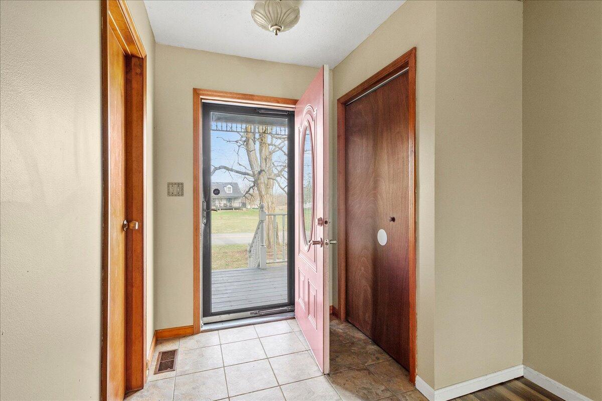 5228 County Road 39, Huntsville, Ohio image 9