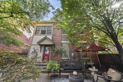 Photo of 80 W Starr Avenue, Columbus, OH 43201 (MLS # 225036411)