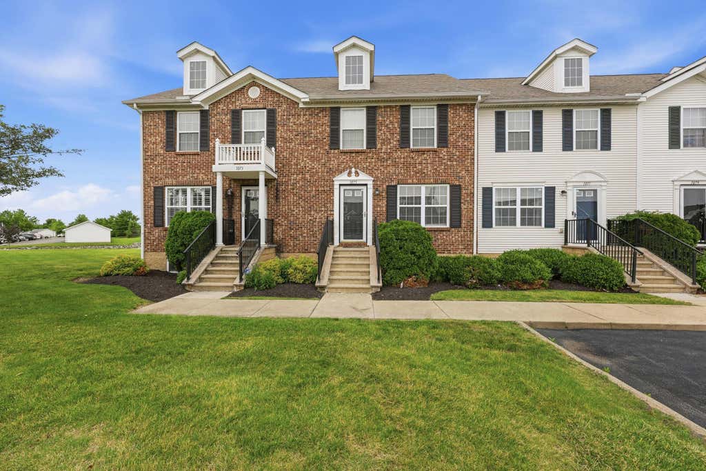 Photo of 1075 Shady Lake Drive, Columbus, OH 43228 (MLS # 226023121)
