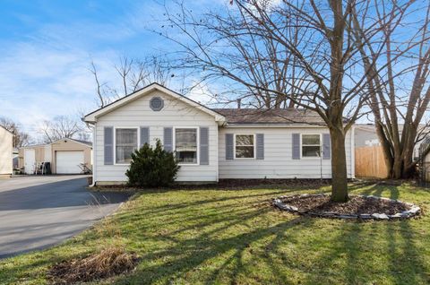 Photo of 4539 Edgewyn Avenue, Hilliard, OH 43026 (MLS # 226004866)