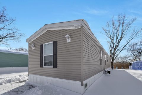 Tiny photo for 22 Skyline Drive, Ashville, OH 43103 (MLS # 226003260)