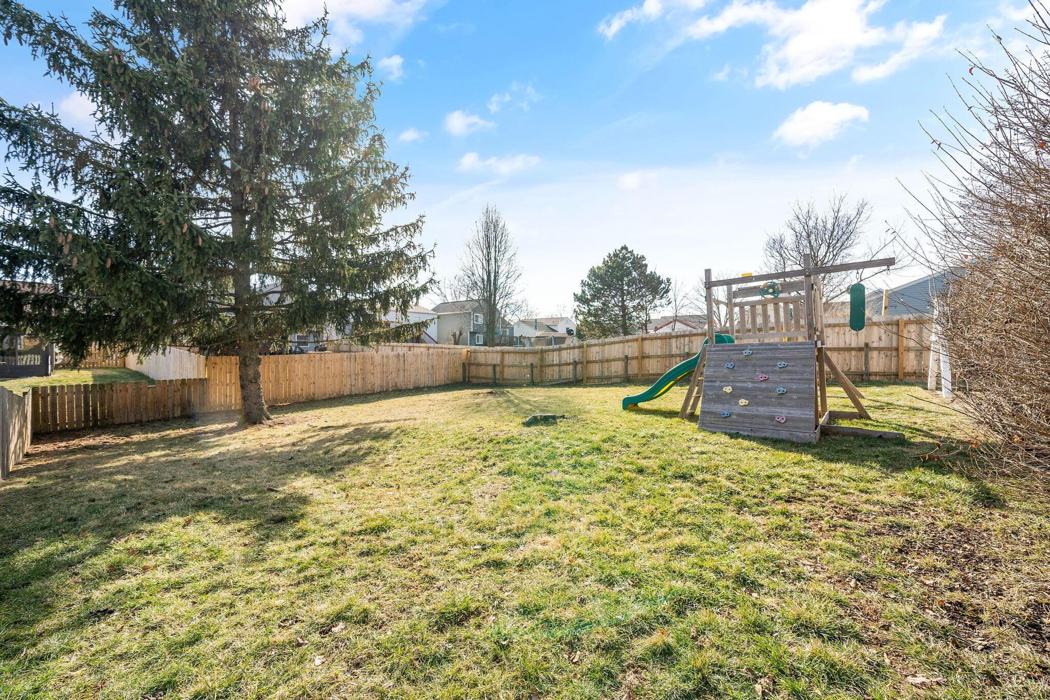 4949 Shady Oak Drive, Hilliard, Ohio image 40