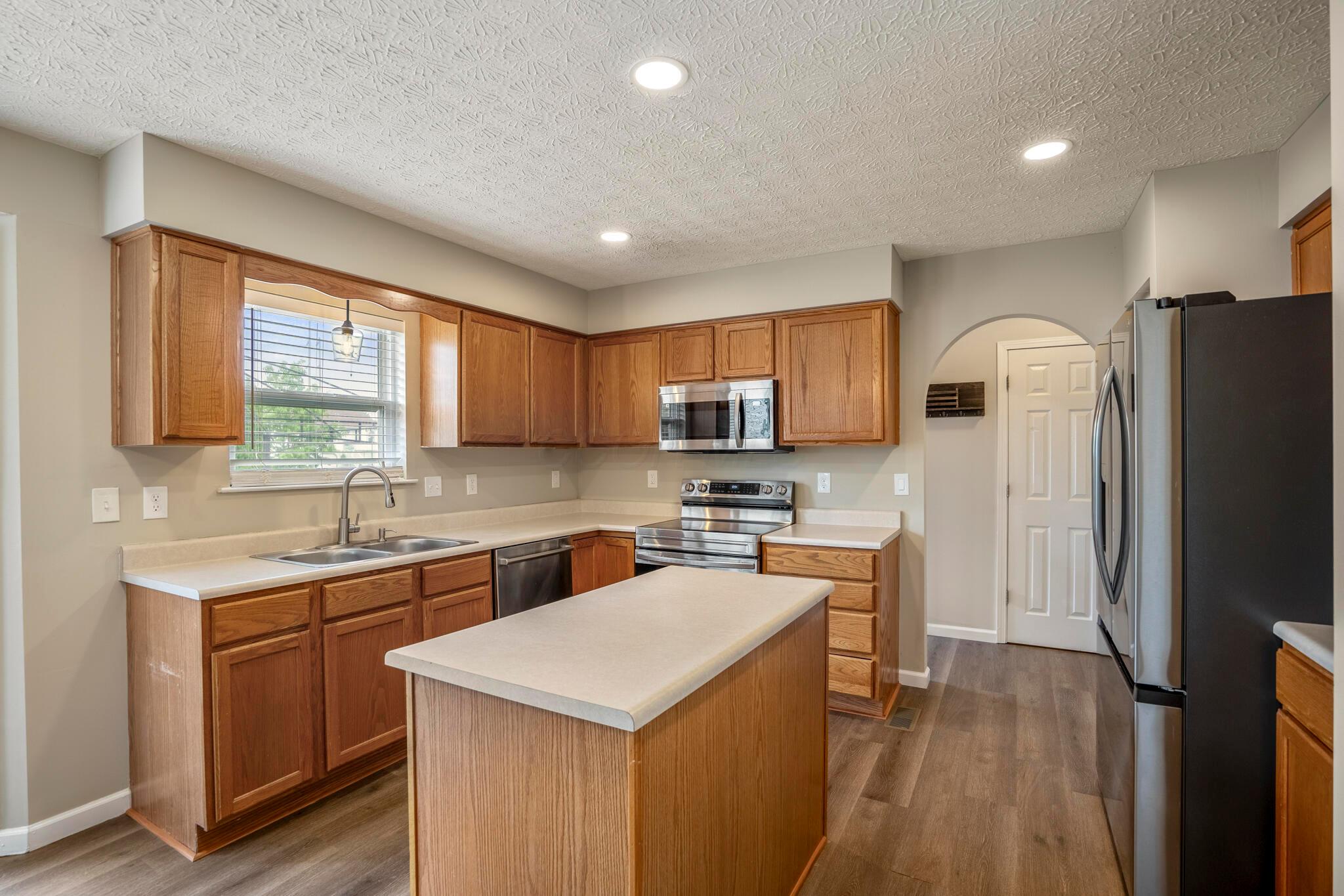1805 Milridge Court, Marysville, Ohio image 14