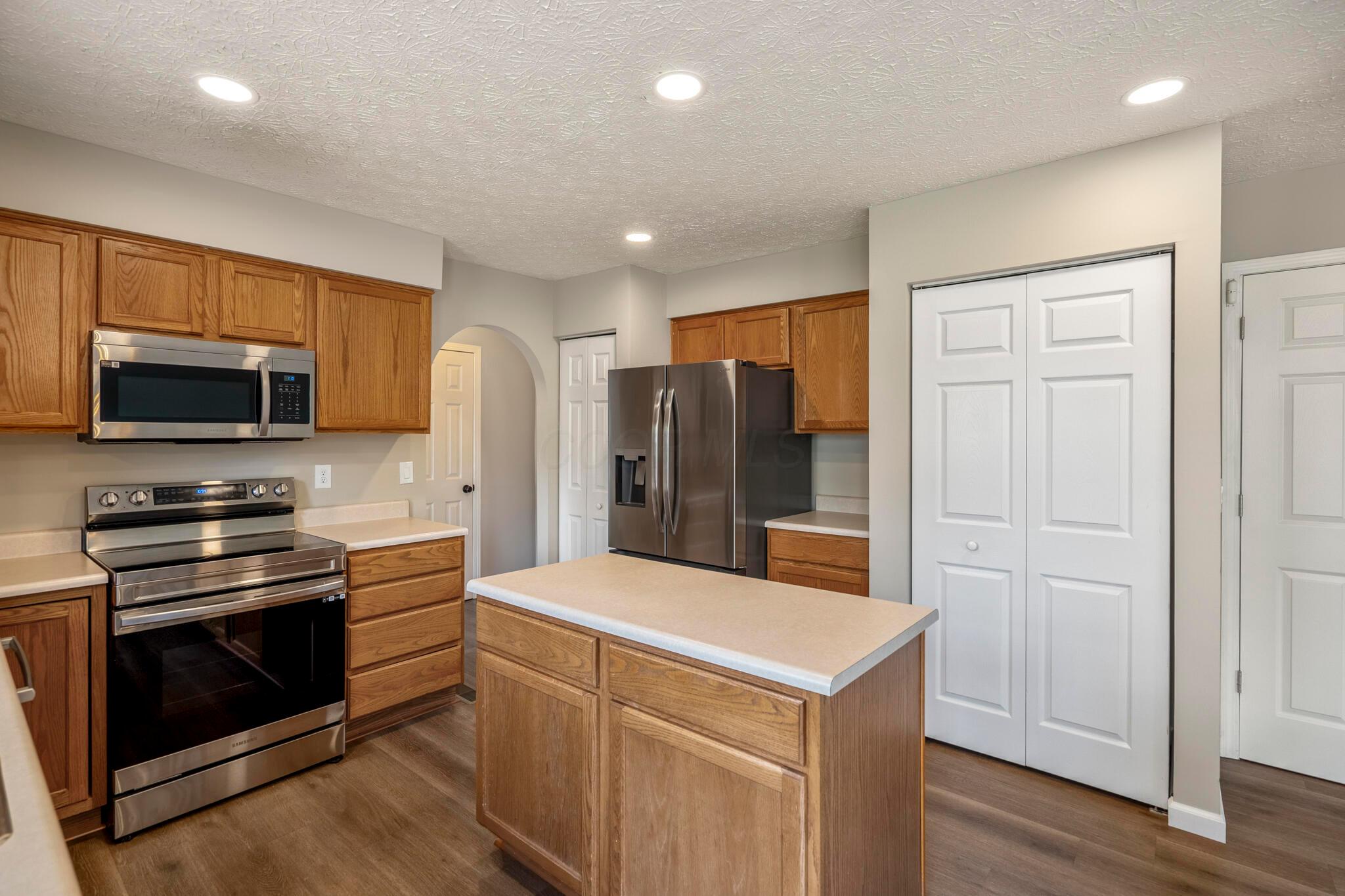 1805 Milridge Court, Marysville, Ohio image 15