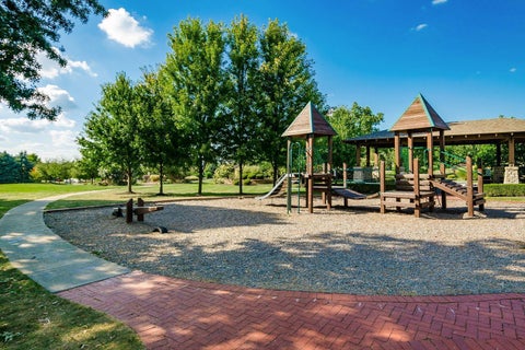 Tiny photo for 6122 Granite Pointe Drive, Columbus, OH 43213 (MLS # 226038999)