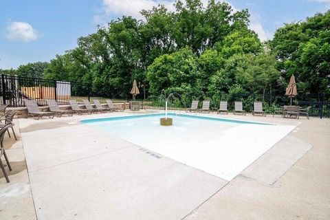 Tiny photo for 1622 Linkhorn Drive, Grove City, OH 43123 (MLS # 225037427)