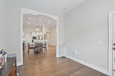 Tiny photo for 1622 Linkhorn Drive, Grove City, OH 43123 (MLS # 225037427)