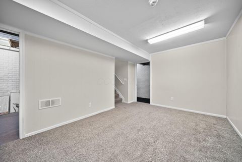 Tiny photo for 5541 Village Crossing 5541 #5541, Hilliard, OH 43026 (MLS # 226014532)
