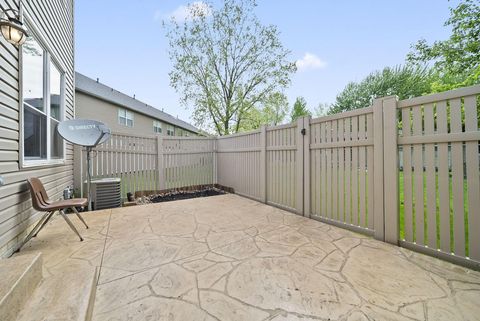 Tiny photo for 5541 Village Crossing 5541 #5541, Hilliard, OH 43026 (MLS # 226014532)