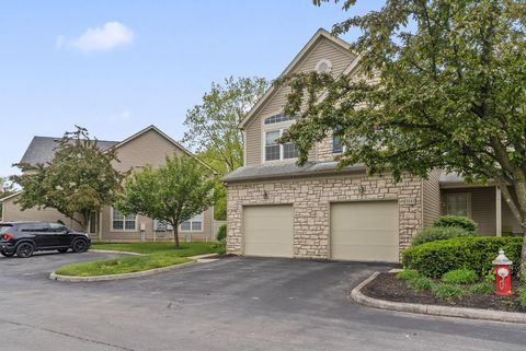 Tiny photo for 5541 Village Crossing 5541 #5541, Hilliard, OH 43026 (MLS # 226014532)