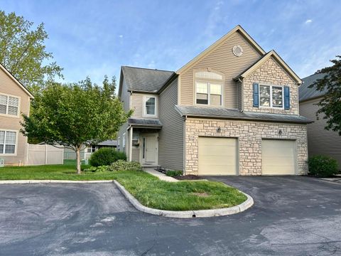 Photo of 5541 Village Crossing 5541 #5541, Hilliard, OH 43026 (MLS # 226014532)