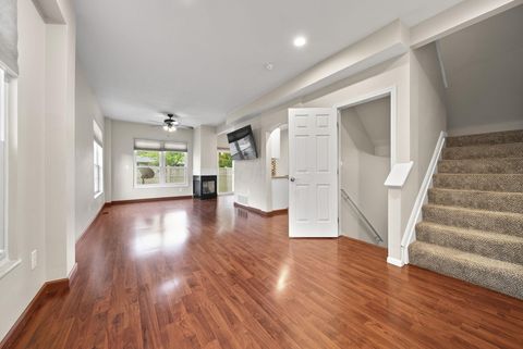 Tiny photo for 5541 Village Crossing 5541 #5541, Hilliard, OH 43026 (MLS # 226014532)