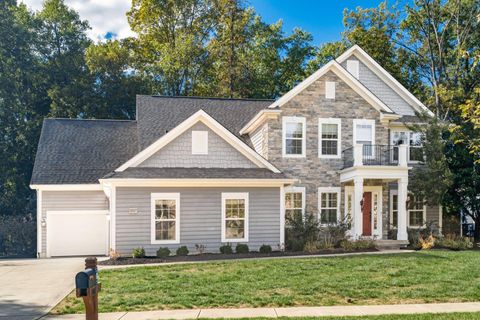 Photo of 1007 Heritage Street, Blacklick, OH 43004 (MLS # 225039034)