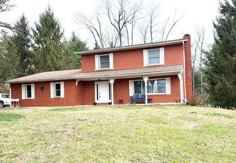 Photo of 1871 Blue Jay Road, Heath, OH 43056 (MLS # 226007905)