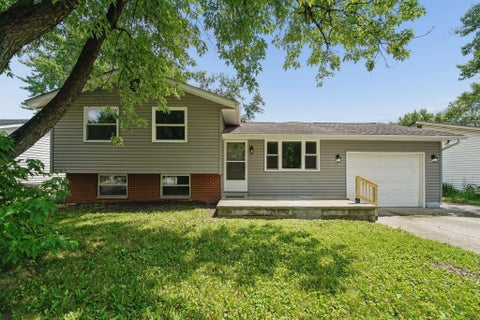 Photo of 3255 Winding Creek Drive, Columbus, OH 43223 (MLS # 226023557)