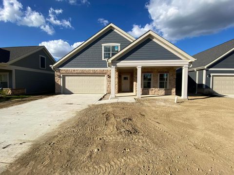 Photo of 5620 Aristocrat Drive Drive, Hilliard, OH 43026 (MLS # 225038950)