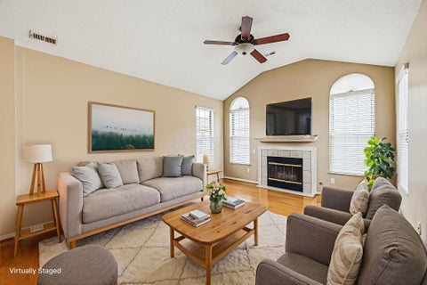 Photo of 3697 Stoneway Point, Powell, OH 43065 (MLS # 225040121)
