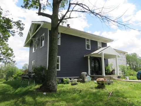 Photo of 7945 Blacks Road SW, Pataskala, OH 43062 (MLS # 225039171)