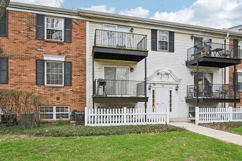 Photo of 1440 Slade Avenue 301 #301, Columbus, OH 43235 (MLS # 226007419)