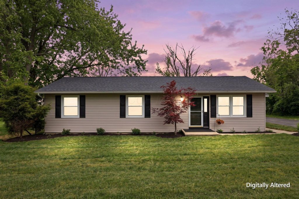 Photo of 6375 W Mohican Drive, Powell, OH 43065 (MLS # 226016711)