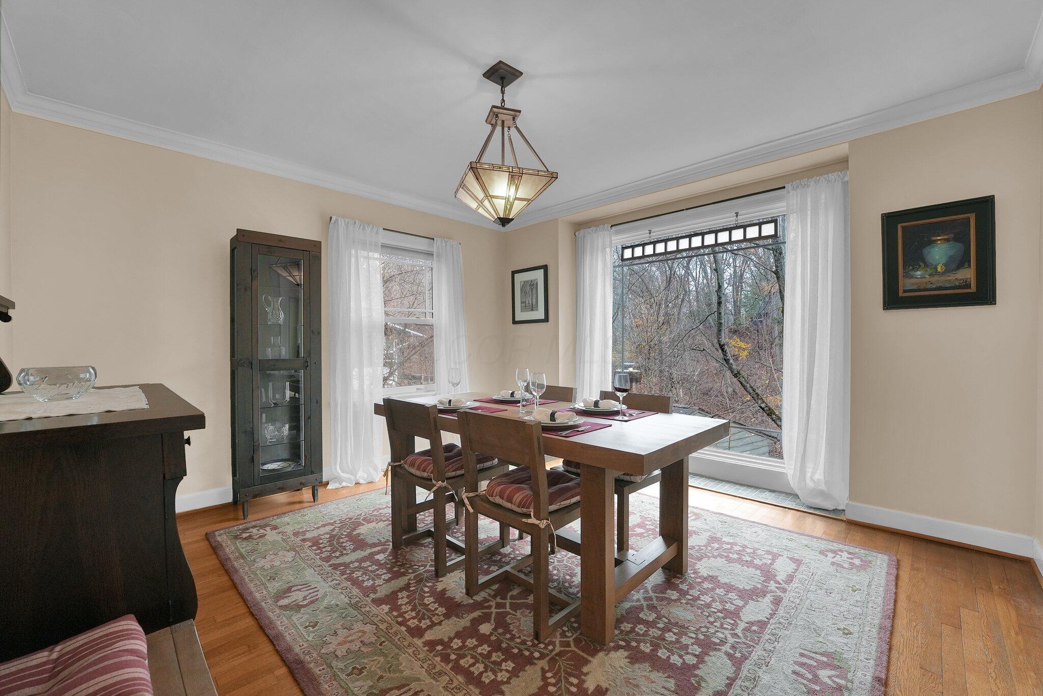 Columbus, Ohio, 43202, United States, 4 Bedrooms Bedrooms, ,4 BathroomsBathrooms,Residential,Active,1748765
