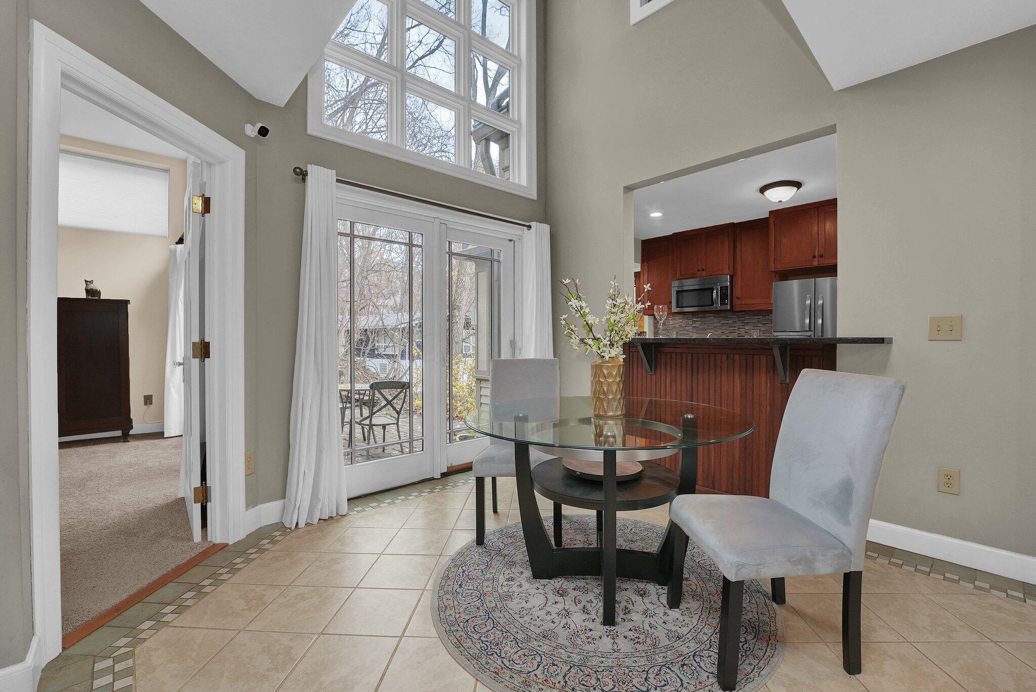 Columbus, Ohio, 43202, United States, 4 Bedrooms Bedrooms, ,4 BathroomsBathrooms,Residential,Active,1748765