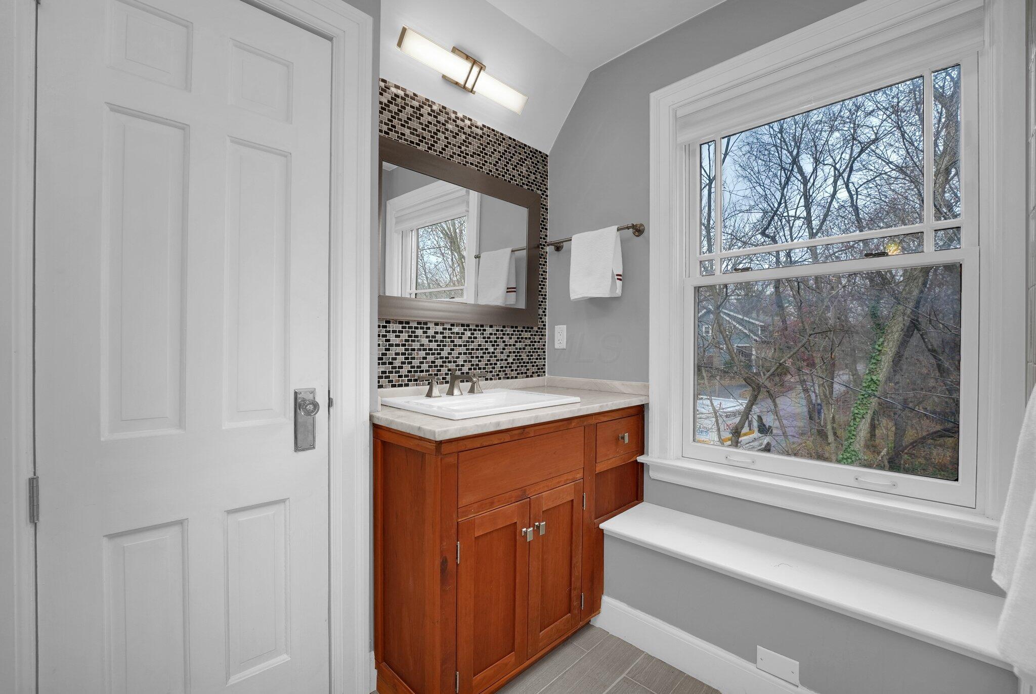 Columbus, Ohio, 43202, United States, 4 Bedrooms Bedrooms, ,4 BathroomsBathrooms,Residential,Active,1748765