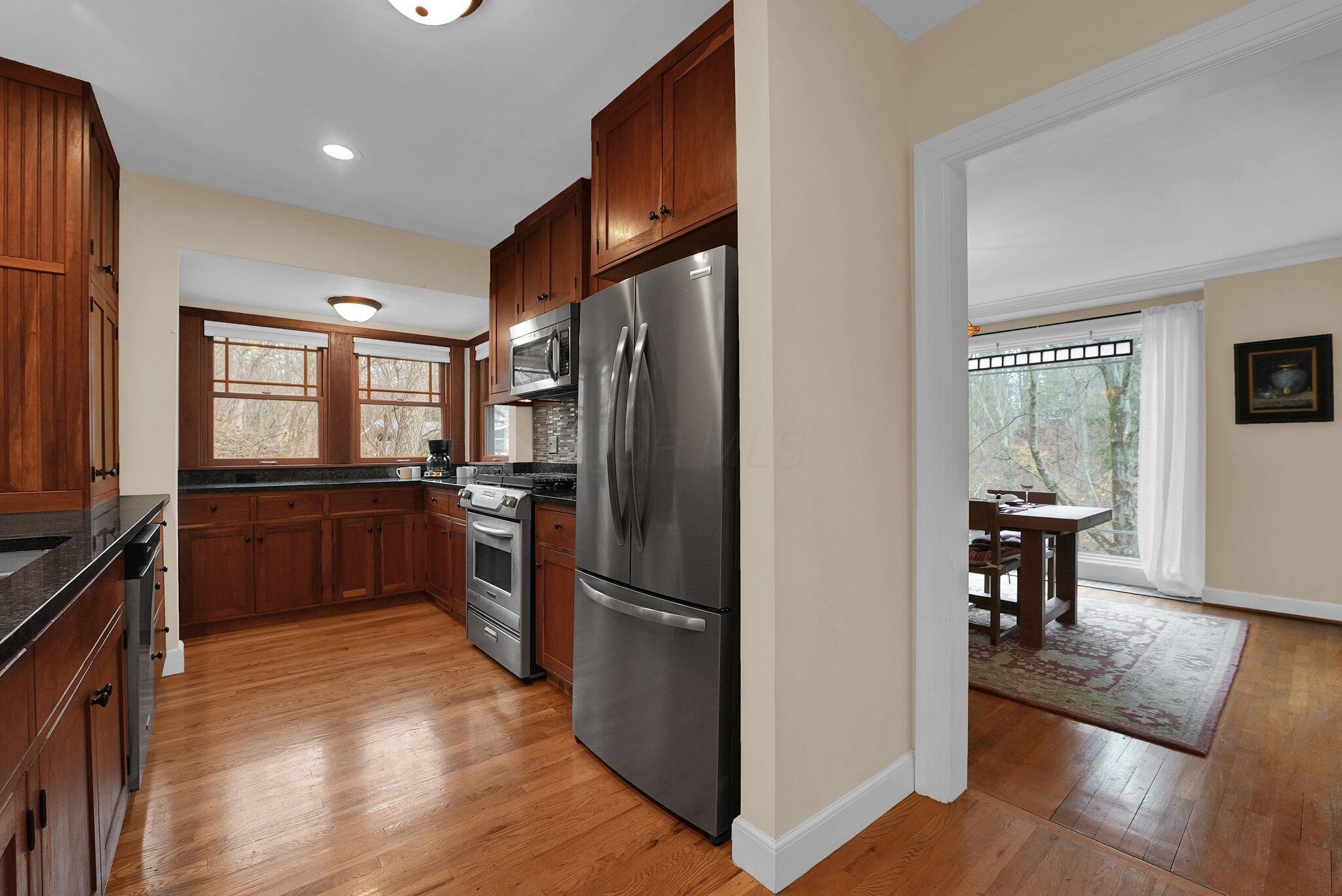 Columbus, Ohio, 43202, United States, 4 Bedrooms Bedrooms, ,4 BathroomsBathrooms,Residential,Active,1748765
