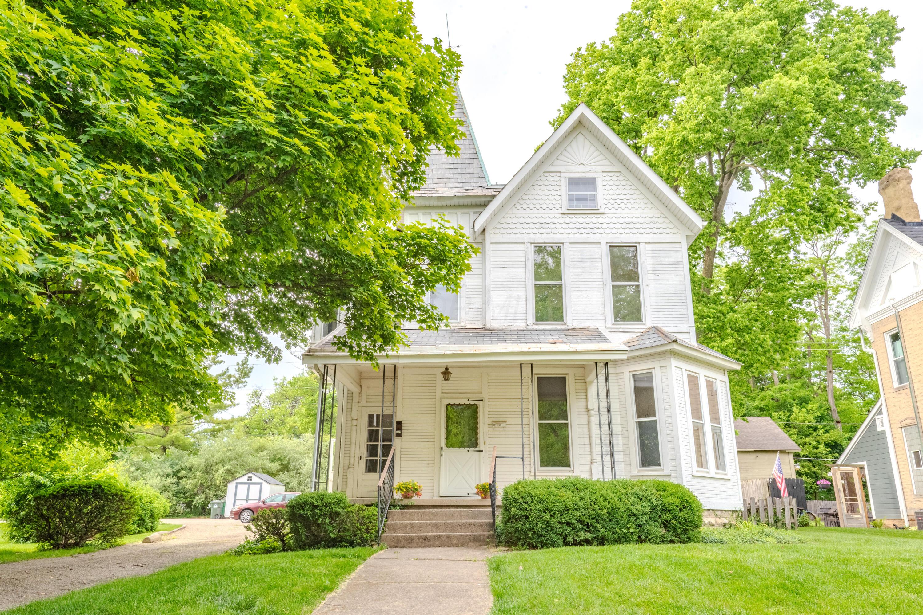 322 W Reynolds Street, Urbana, Ohio image 2