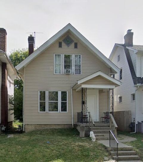 Photo of 70 N Warren Avenue, Columbus, OH 43204 (MLS # 226007604)