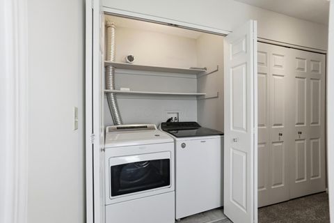 Tiny photo for 6336 Lakeview Drive E 19 #19, Grove City, OH 43123 (MLS # 226003090)