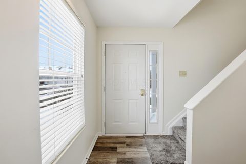 Tiny photo for 6336 Lakeview Drive E 19 #19, Grove City, OH 43123 (MLS # 226003090)