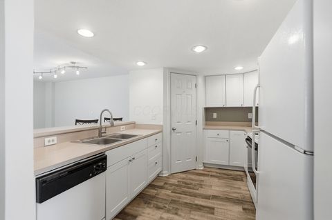 Tiny photo for 6336 Lakeview Drive E 19 #19, Grove City, OH 43123 (MLS # 226003090)