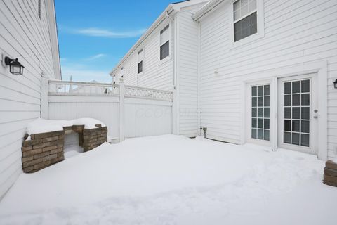 Tiny photo for 6336 Lakeview Drive E 19 #19, Grove City, OH 43123 (MLS # 226003090)