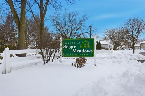 Tiny photo for 6336 Lakeview Drive E 19 #19, Grove City, OH 43123 (MLS # 226003090)