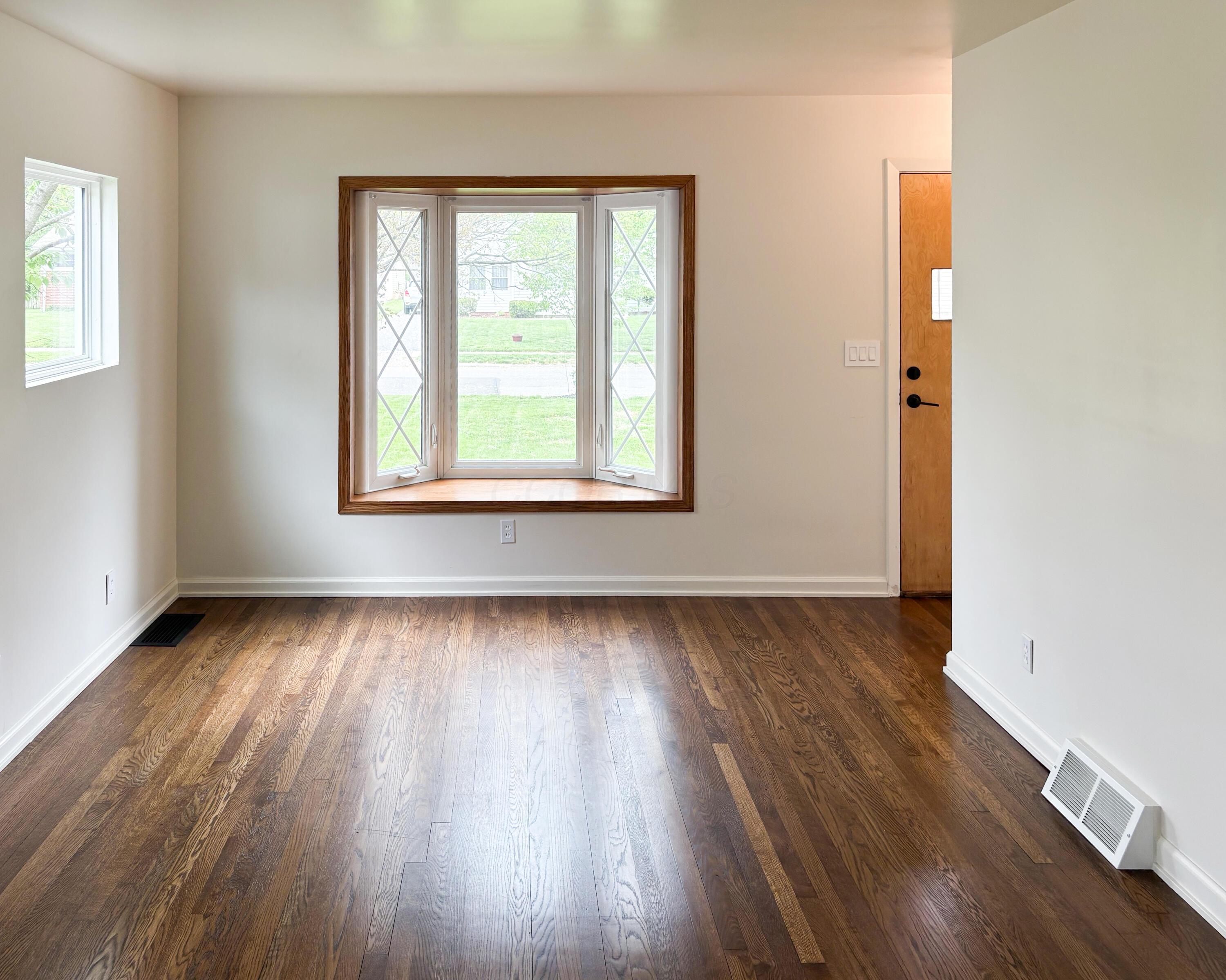 158 Lowell Road, Columbus, Ohio image 2