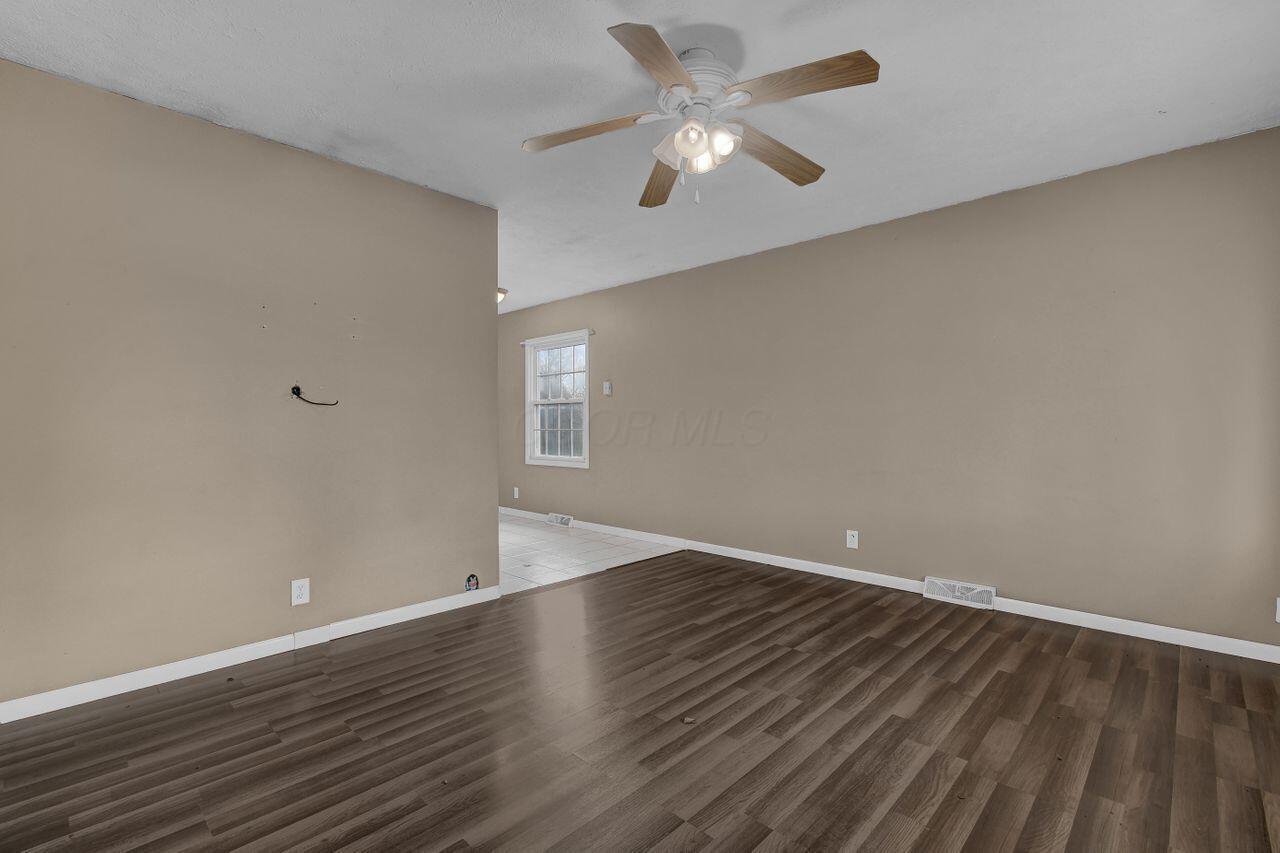 240 Walden Road, Heath, Ohio image 6