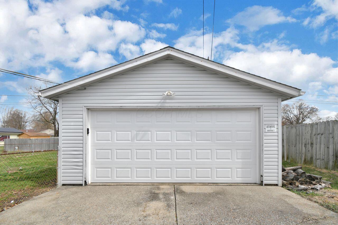240 Walden Road, Heath, Ohio image 31